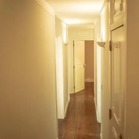 Sao Lazaro By Demsimmo 리스본